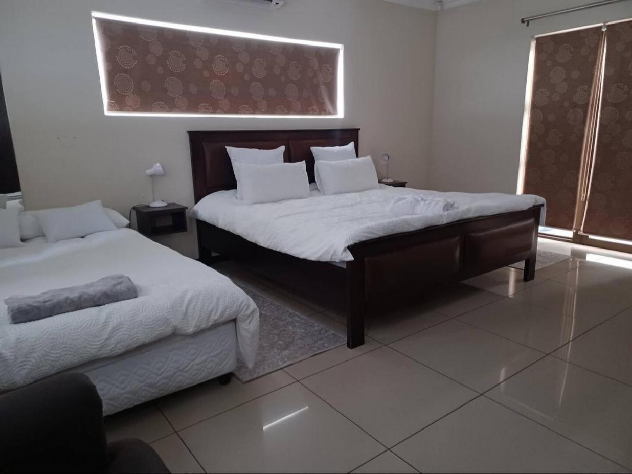 Carlo'S Boutique Guesthouse Walvis Bay Room photo
